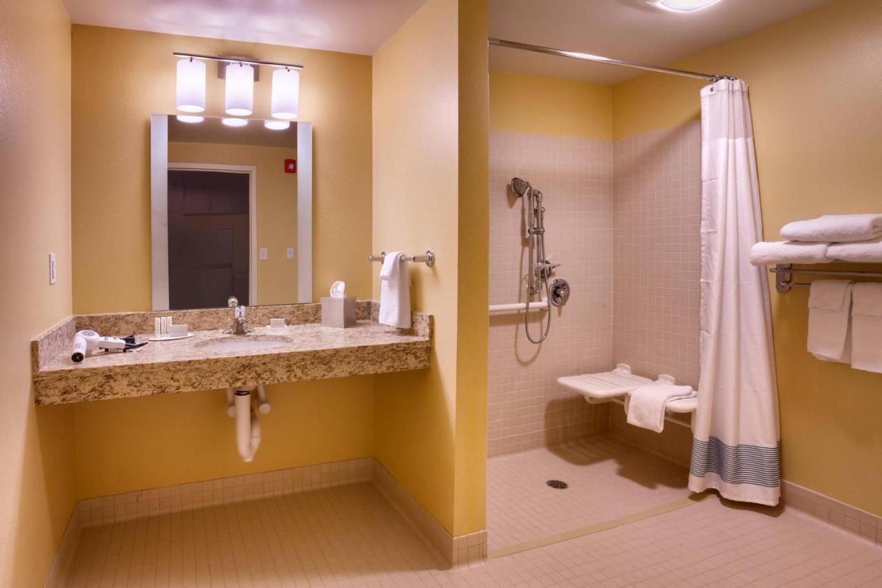 Towneplace Suites By Marriott Dickinson Kültér fotó
